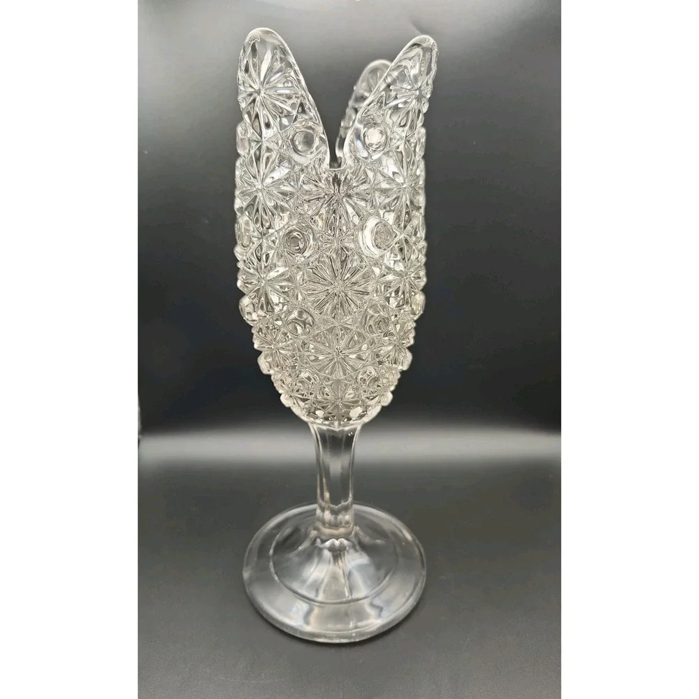 Antique ELSON Glass EAPG tulip-shaped pedestal vase Daisy & Button Pattern